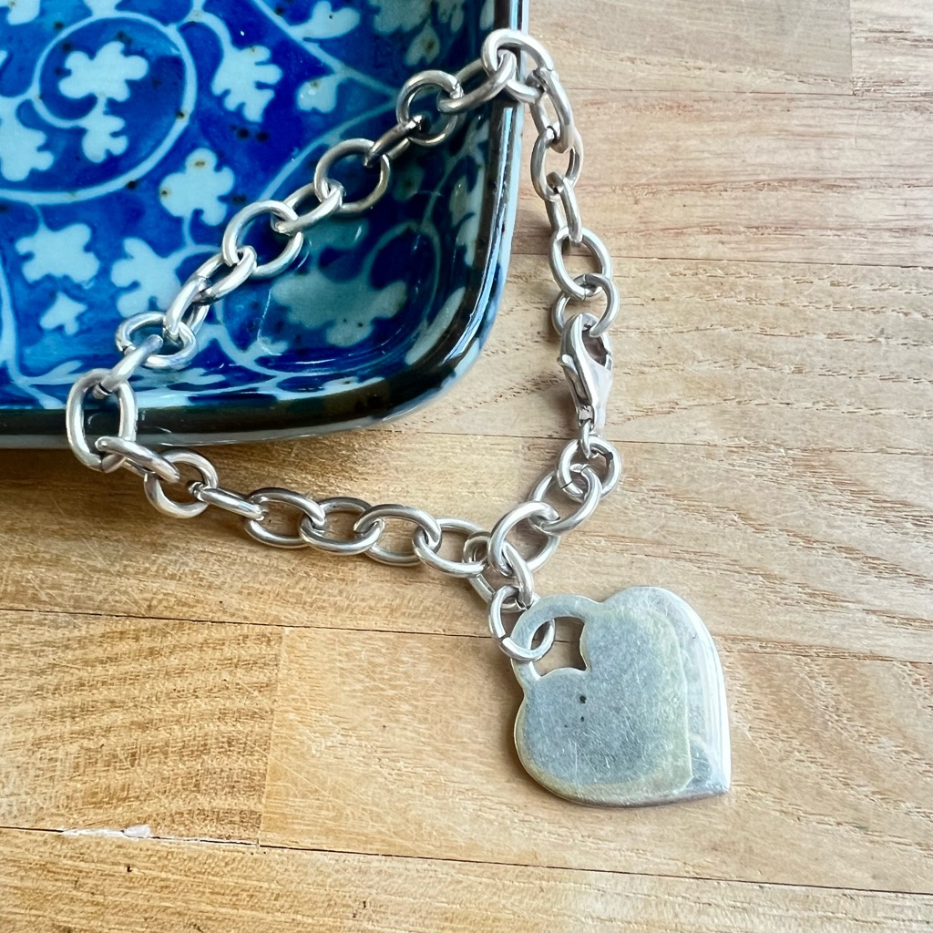 Ati Mexico 925 Sterling Silver Heart Tag Charm Link Bracelet 95$